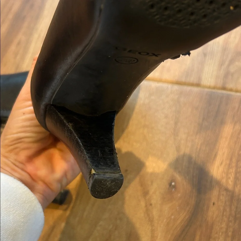 Geox Respira | Black Leather Ankle Booties
